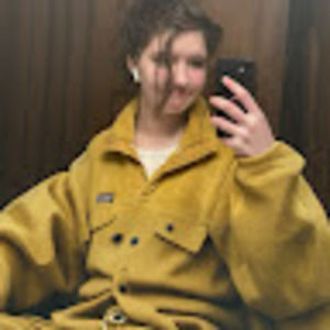 Meet your Posher, Lucy